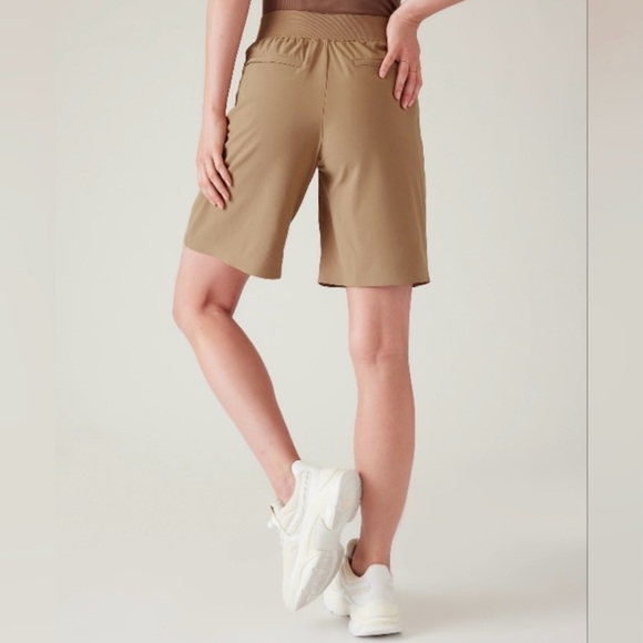 Athleta Brooklyn Bermuda Short size 2 - Picture 3 of 4
